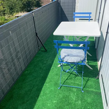 Апартаменты Studio Meuble Proche St Emilion